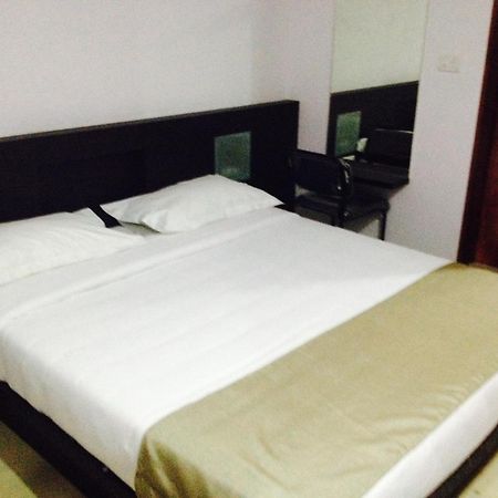 Aston Service Apartment Bangalore Eksteriør billede