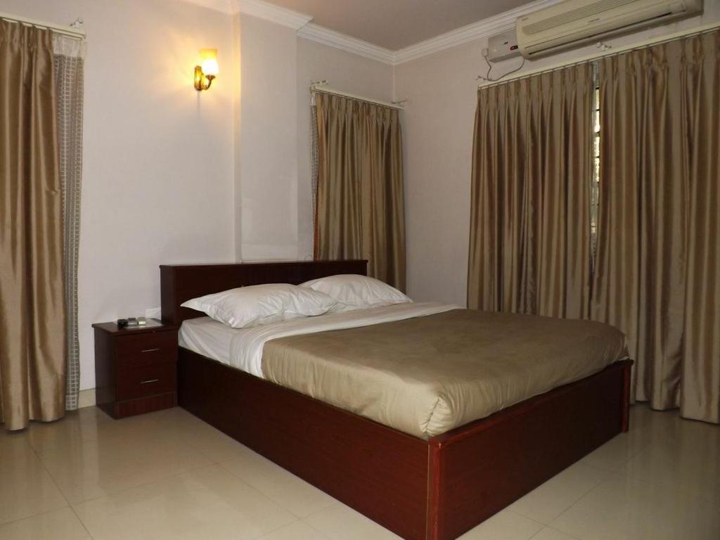 Aston Service Apartment Bangalore Eksteriør billede